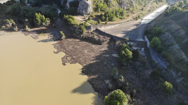 Su seviyesi tarihi zirveye ulaşan Hasanlar Barajı havadan görüntülendi