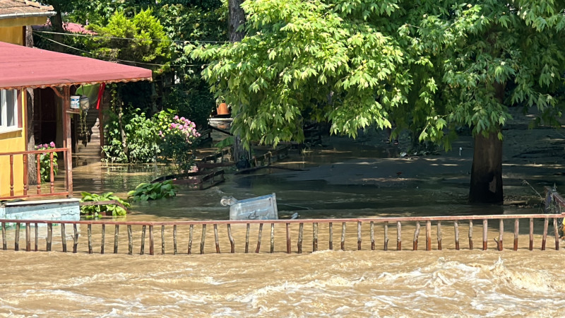 Rafting tesisleri sulara gömüldü