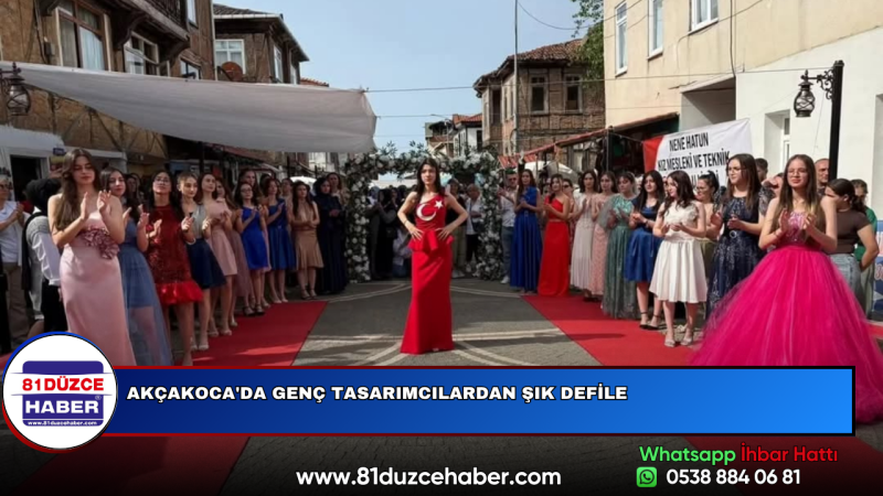 AKÇAKOCA'DA GENÇ TASARIMCILARDAN ŞIK DEFİLE