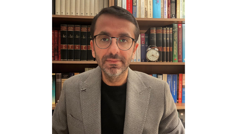 Doç.Dr. Fatih Özçelik
